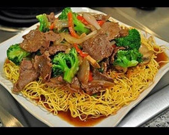 Chow mein au bœuf / Beef Chow Mein/ 什菜牛肉炒面